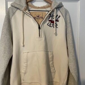 Hollister Off-White and Light Gray Pullover